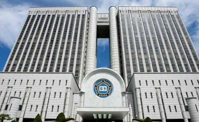 서울중앙지법·서울고법이 위치한 서울 서초구 서울법원종합청사 전경. 한국일보 자료사진