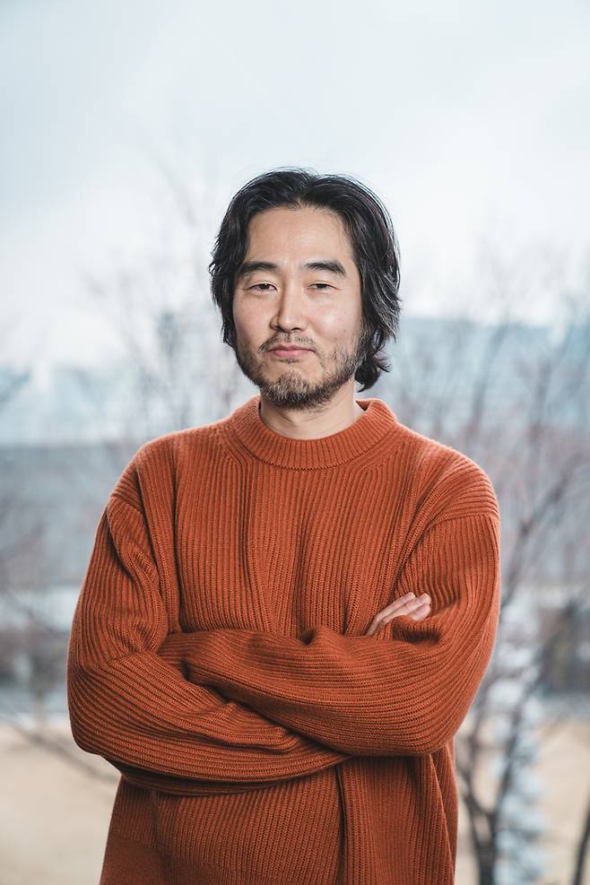 ‘킬러들의 쇼핑몰’을 연출한 이권 감독. 사진ㅣ월트디즈니 컴퍼니 코리아