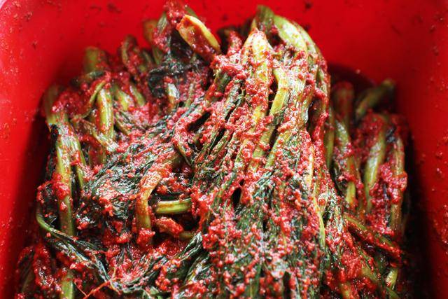 돌산갓김치는 여수 여행에서 반드시 맛봐야 하는 음식이다. ⓒ박준규