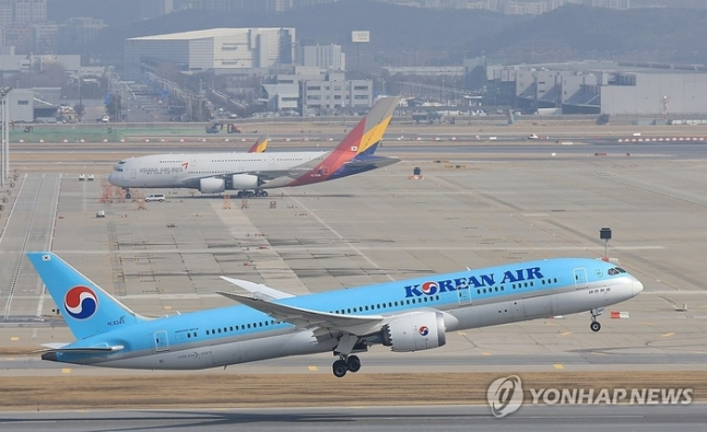 인천국제공항 전망대에서 바라본 공항 계류장. [사진 = 연합뉴스]