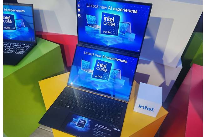 20일 국내 출시되는 에이수스(ASUS)의'젠북 듀오' [이영기 기자/20ki@]