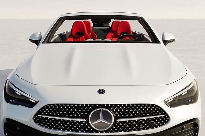 CLE 카브리올레 전면