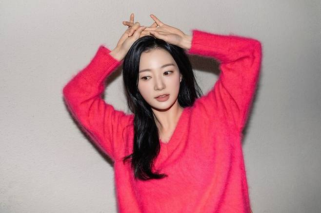 송하윤은 ‘내 남편과 결혼해줘’ 악역으로 데뷔 이후 가장 행복을 시간을 보내고 있다. 그는 “배우로서 인생을 다시 한번 개척해봐야겠다는 심정으로 임했다”고 한다. 킹콩 바이 스타쉽 제공