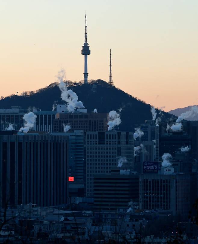 서울 남산타워 전경.  사진=연합뉴스