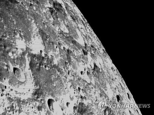 달 표면 모습 [NASA 제공. 재판매 및 DB 금지]