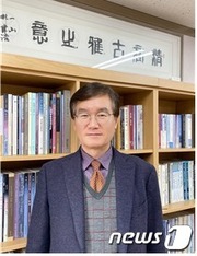 제11대 한국문화유산협회장에 선출된 김창억 세종문화재연구원장.