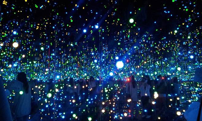 무한 거울방-영혼의 광채