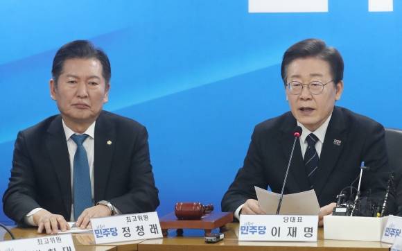 발언하는 이재명 대표 - 이재명 더불어민주당 대표가 23일 오전 서울 여의도 민주당 중앙당사에서 열린 최고위원회의에서 발언을 하고 있다. 뉴스1