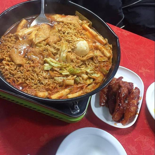 연예인 단골 떡볶이집