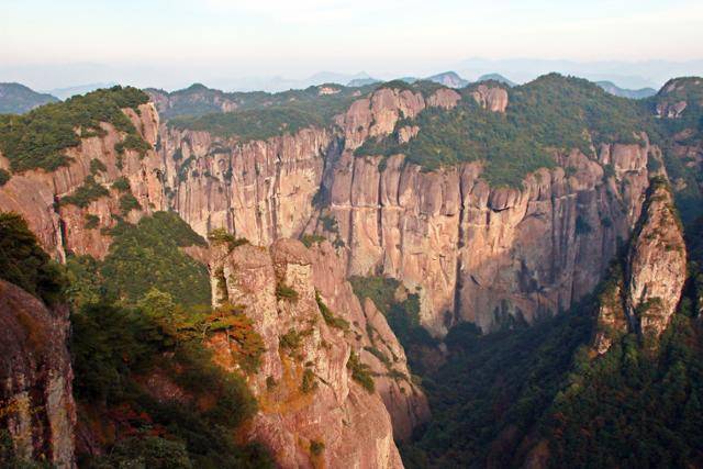 신선거 반야도의 도원결의와 십팔나한. ⓒ최종명