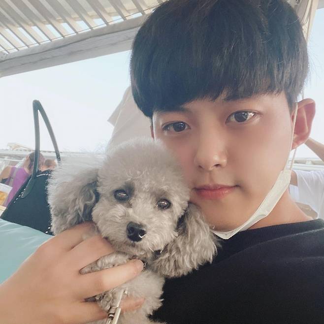 ▲ 유키스 출신 동호. 출처| 동호 SNS