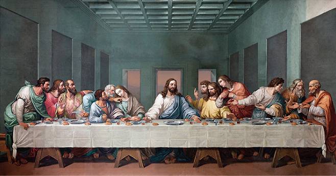 르네상스 시대부터 수많은 화가들은 예수 그리스도가 십자가에 못박히기 전날 밤 유월절을 지키며 제자들과 성만찬 예식을 하는 장면을 ‘최후의 만찬’이란 제목으로 묘사했다. 거장 레오나르도 다빈치의 작품이 가장 유명하다.