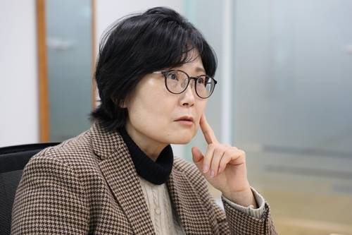 연합뉴스와 인터뷰 중인 전진경 대표 [이다빈 촬영]