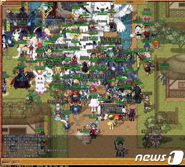 PC게임 '바람의 나라' 이용자들이 게임을 통해 김정주 넥슨 창업자를 추모하고 있다. /사진=뉴스1