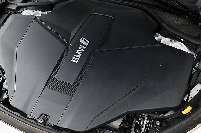 BMW i7 xDrive60 M 스포츠. 김학수 기자