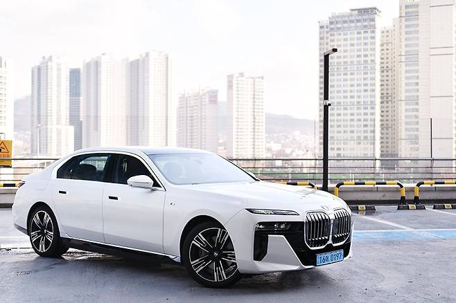 BMW i7 xDrive60 M 스포츠. 김학수 기자