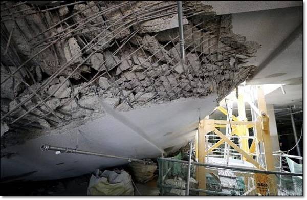 인천 검단아파트 지하 주차장 붕괴 사고 현장. 국제신문DB