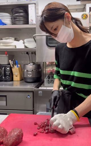 사진=‘나는 솔로’ 출연자 18기 옥순 소셜미디어 캡처