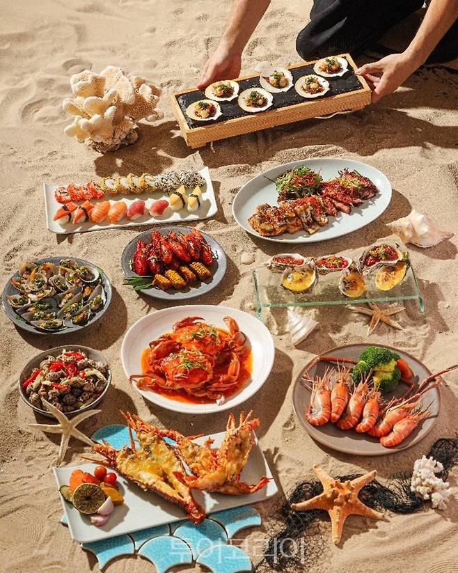 피스트 레스토랑 '씨푸드 뷔페'. 사진제공=HNM KOREA