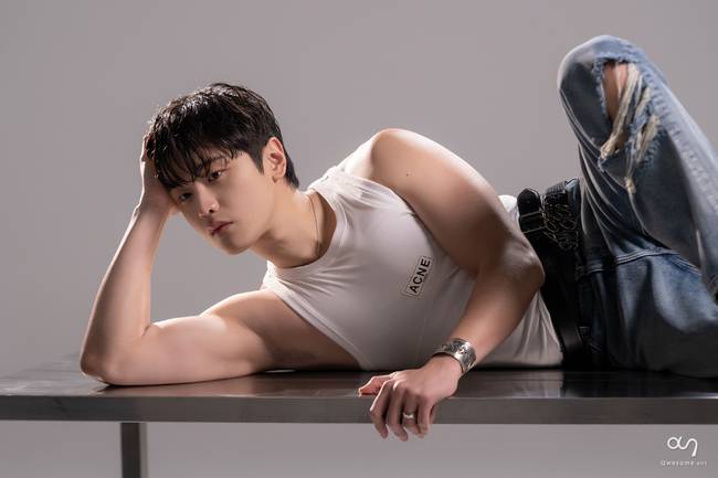 어썸이엔티 제공