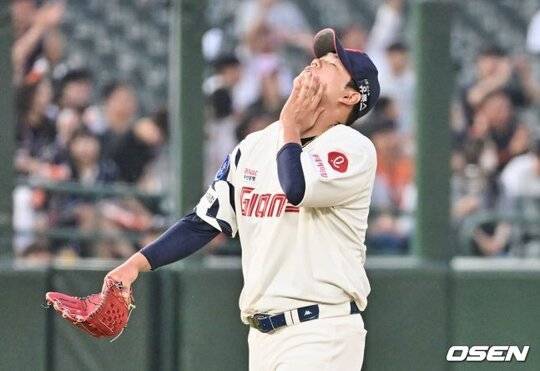 나균안과 관련된 논란은 진실 공방으로 번지고 있다.