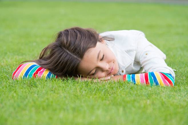 따스한 봄이 되면 신체에 변화가 일어나면서 춘곤증이 발생하기 쉽다. [사진=게티이미지뱅크]