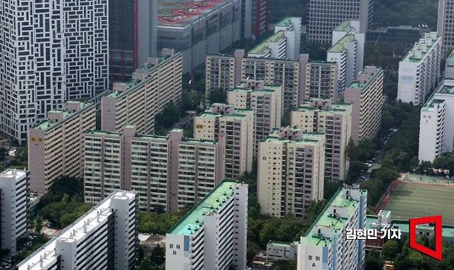63빌딩 전망대에서 바라본 여의도 삼부아파트 모습. 사진=김현민 기자 kimhyun81@