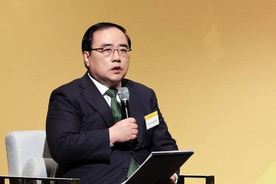 '중앙일보-CSIS 포럼 2024'가 4일 서울 중구 신라호텔 다이너스티홀에서 열렸다. 이날 '한미동맹과 2024년 미국 대선'을 주제로 한 세션1에서 김성한 고려대학교 국제대학원 교수가 발언하고 있다. 김경록 기자