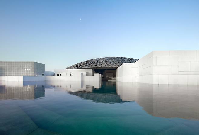 The Louvre Abu Dhabi (Louvre Abu Dhabi)