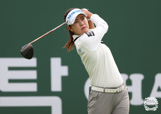 Park Min-ji hits a shot during the Dongbu Construction-Koreit Championship at Sangte Hill Iksan Country Club in Iksan, North Jeolla on Oct. 13, 2023. [YONHAP]