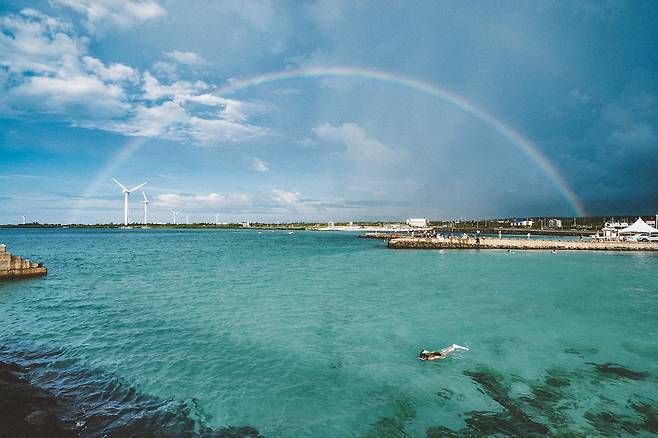 Gimnyeong Beach (Jeju Tourism Organization)