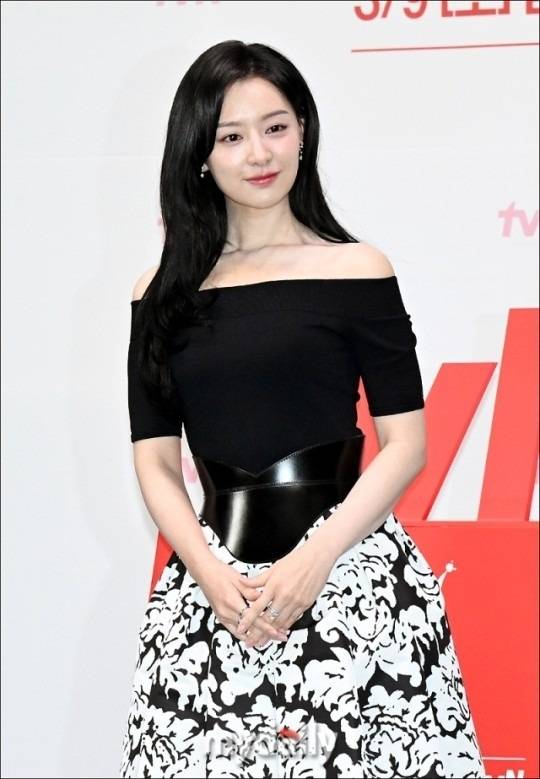 장영우, 김희원 감독을 비롯해 배우 김수현, 김지원, 박성훈, 곽동연, 이주빈이 참석한 tvN '눈물의 여왕' 제작발표회. / 송일섭 기자 andlyu@mydaily.co.kr