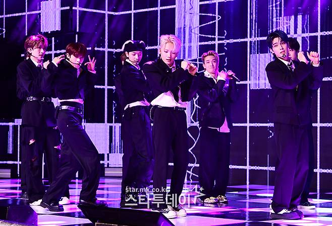 싸이커스. 사진l강영국 기자