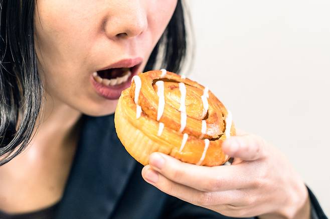 탄수화물이 풍부한 아침 식사는 여성을 보기 흉하게 만드는 것으로 나타났다. [사진= 게티이미지뱅크]