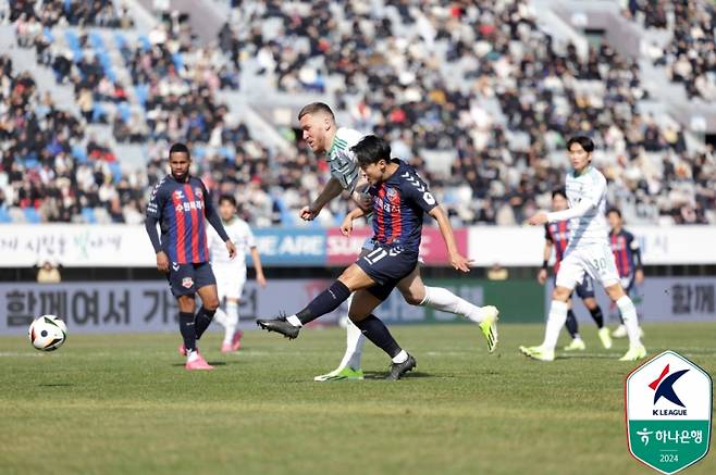 이승우의 전북전 득점 장면. 사진=프로축구연맹