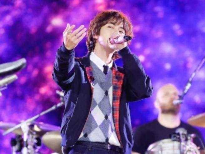 방탄소년단 진 '디 애스트로넛' 스포티파이 3억 6000만 돌파