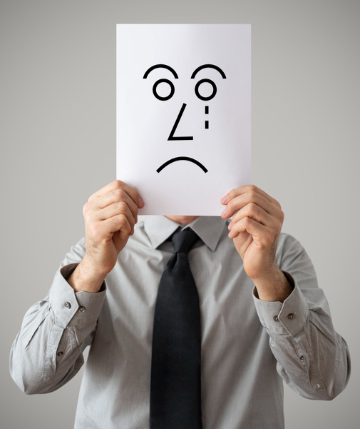 남자답지 못하다는 이유로 눈물을 참고 사는 남자들이 많다. 감정 표출 대신 음주나 흡연을 스트레스 해소 수단으로 삼는 경우가 많다. 게티이미지뱅크