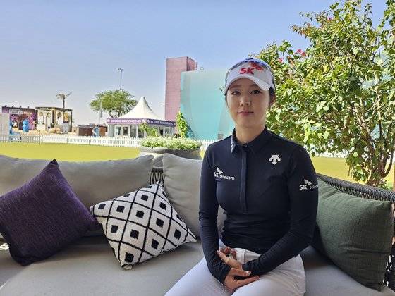 지난달 사우디아라비아 리야드 골프클럽에서 열린 LET 아람코 사우디 레이디스 인터내셔널 대회장에서 만난 김재희. 2021년 데뷔 후 우승이 없던 김재희는 겨우내 말레이시아 쿠알라룸푸르에서 구슬땀을 흘렸고 KLPGA 투어 개막전에서 열매를 맛봤다. 리야드(사우디아라비아)=고봉준 기자