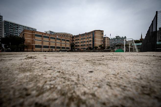 3월5일 서울 도봉구 도봉고등학교의 운동장이 텅 비어 있다. ⓒ시사IN 박미소