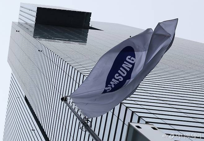 [서울=뉴시스] 김진아 기자 =  서울 서초구 삼성전자 사옥. 2024.02.06. bluesoda@newsis.com /사진=김진아