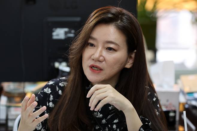 축구선수 황의조(32)씨의 형수 A씨의 '영상 유포' 혐의 사건의 피해자 측 법률대리인 이은의 변호사./뉴스1