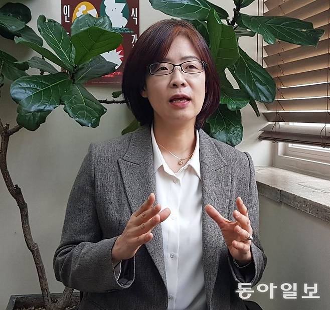 최근 서울 성동구 성수동 헤이그라운드에서 섭식장애 인식주간을 개최한 김율리 일산백병원 정신건강의학과 교수. 그는 국내에서 섭식장애 유병률이 급격히 증가하고 있고, 특히 청소년에서 문제가 심각하지만 질환에 대한 인지도가 낮다 보니 국가 대책에서 소외되고 있다고 강조했다. 이진한 의학전문기자·의사 likeday@donga.com