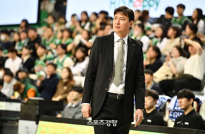 송영진 KT 감독 | KBL 제공