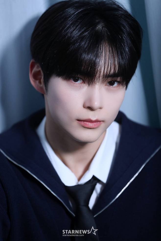 '저절로 줌인' 제로베이스원 성한빈[★화보]