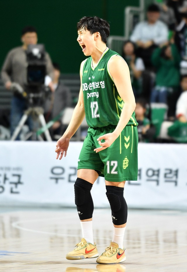 포효하는 김영현. /사진=KBL 제공