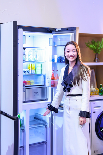 삼성전자가 AWE 2024에서 선보인 중국 특화 비스포크 냉장고 (사진=삼성전자)