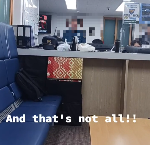 남아프리카공화국 국적의 A씨가 지난달 한 파출소에서 찍어 올린 틱톡 영상. A씨는 이 영상에서 경찰관들의 모습을 여과 없이 공개했다. A씨 틱톡 계정 갈무리