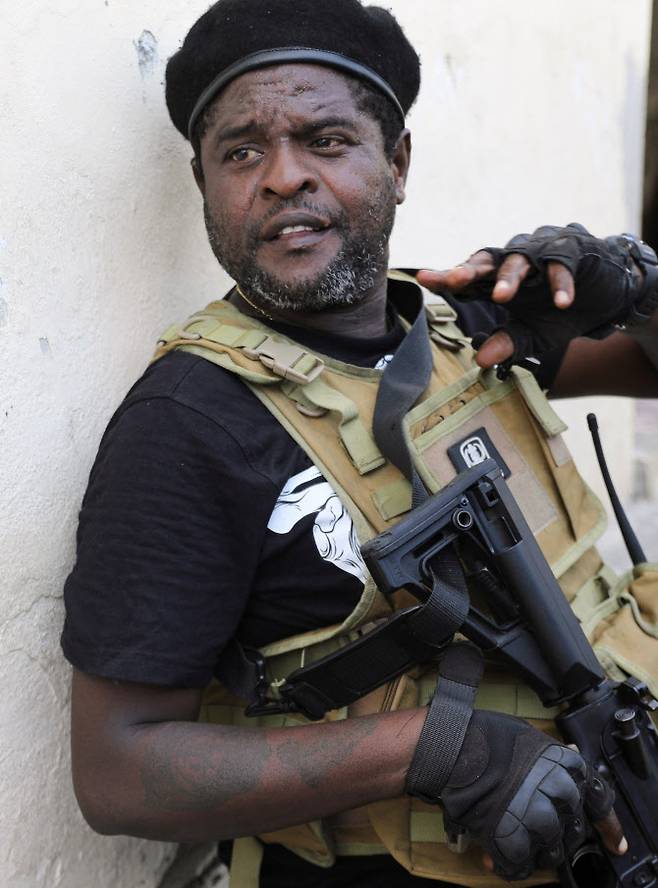 아이티 갱단 폭동을 주도한 갱단 연합체 G9의 수장 지미 셰리지에.(사진=로이터·연합뉴스)