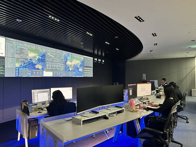 지난 12일 경기 성남시 HD현대 글로벌R&D(연구개발)센터 내 HD현대마린솔루션 디지털인사이트센터 [김은희 기자] [김은희 기자]