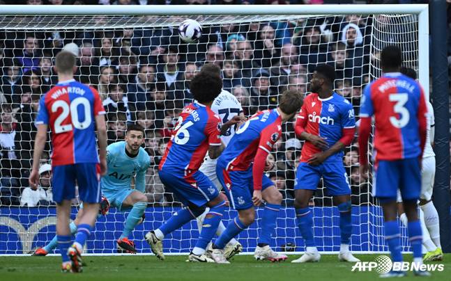 굴리엘모 비카리오(왼쪽에서 두 번째). /AFPBBNews=뉴스1